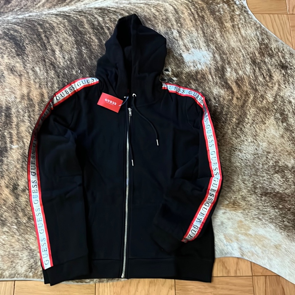 NWT Guess Hoodie Chelse Metallic Logo , size XL black